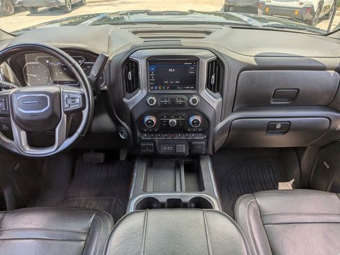 Used 2023 GMC Sierra 3500 Denali w/ Denali Ultimate Package AWD/4WD image 16