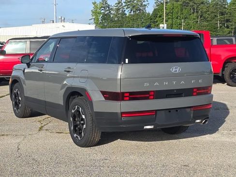 Used 2024 Hyundai Santa Fe SE FWD image 3