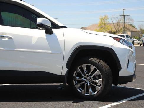 Used 2021 Toyota RAV4 Limited AWD/4WD image 5