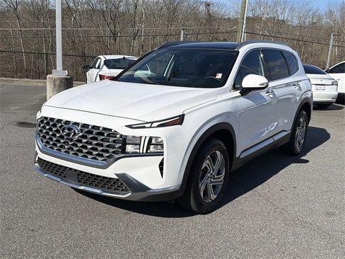 Certified 2023 Hyundai Santa Fe SEL w/ Premium Package image 3