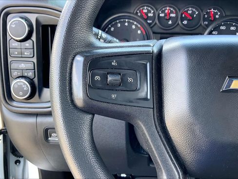 Used 2021 Chevrolet Silverado 1500 Custom AWD/4WD image 22