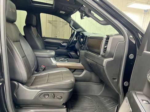 Used 2025 Chevrolet Silverado 2500 High Country w/ Technology Package image 23