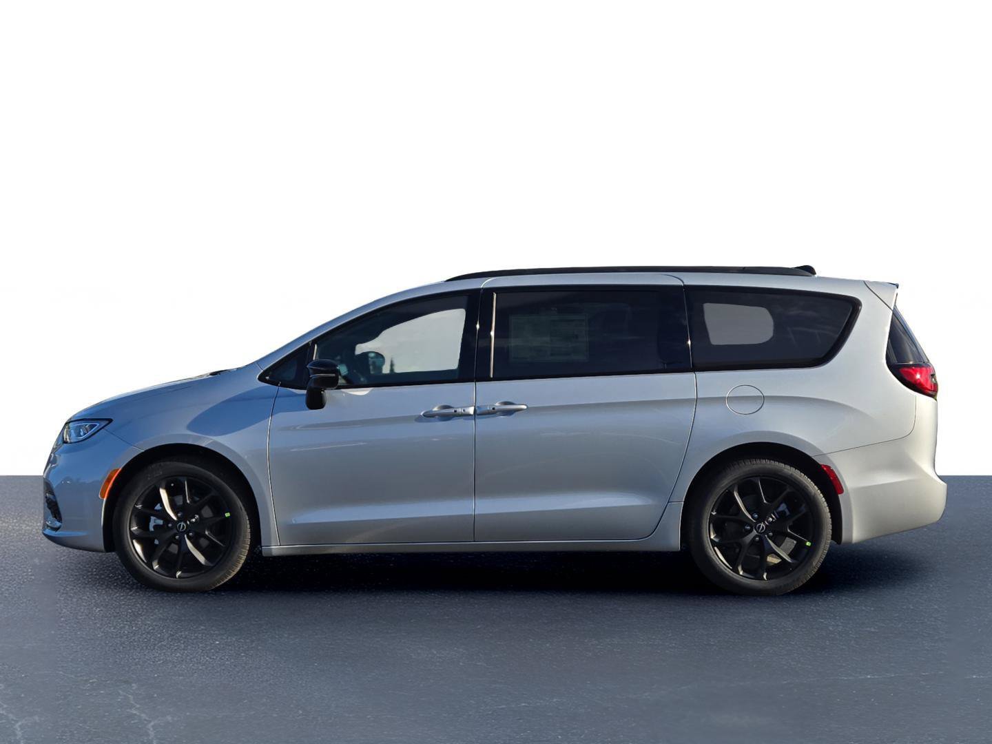 New 2026 Chrysler Pacifica Select w/ S Appearance Package FWD image 12