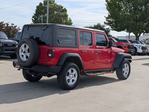 Used 2022 Jeep Wrangler Unlimited Sport AWD/4WD image 6