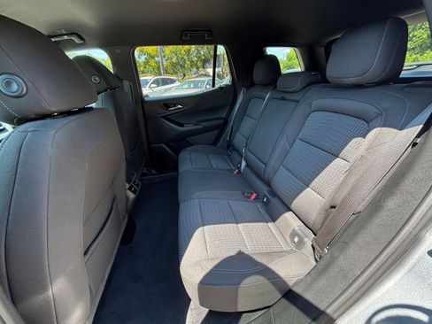 Used 2025 Chevrolet Equinox LT AWD/4WD image 33