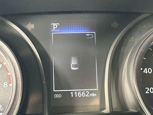 Used 2024 Toyota Camry SE image 18