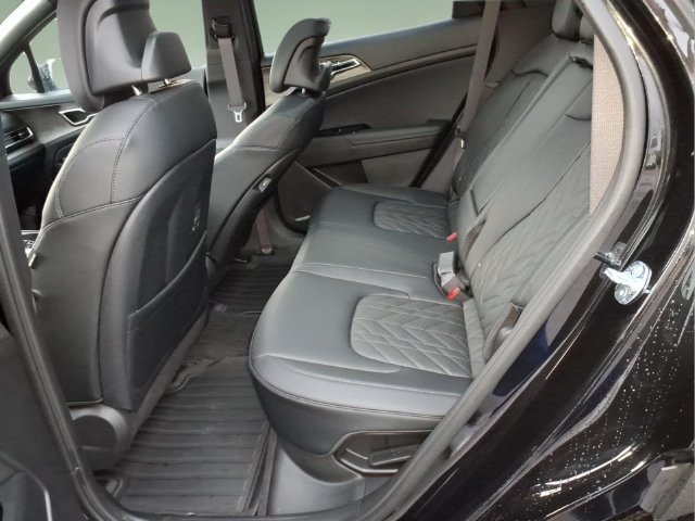 Used 2025 Kia Sportage X-Line AWD/4WD image 12