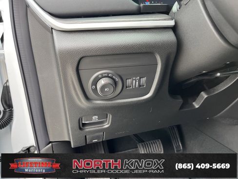 New 2025 Jeep Grand Cherokee L Limited image 7