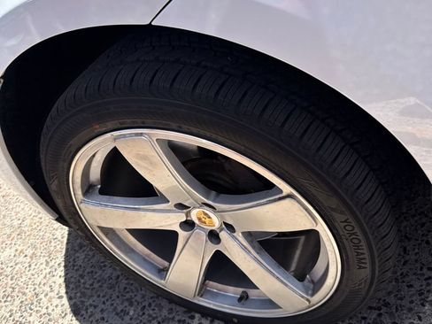 Used 2018 Porsche Macan AWD/4WD image 7