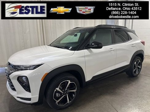 Used 2022 Chevrolet TrailBlazer RS w/ Sun and Liftgate Package image 1