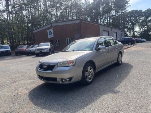 Used 2007 Chevrolet Malibu LT FWD image 1