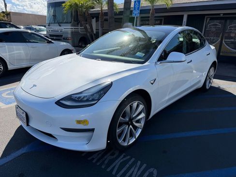 Used 2019 Tesla Model 3 Standard Range Plus RWD image 3