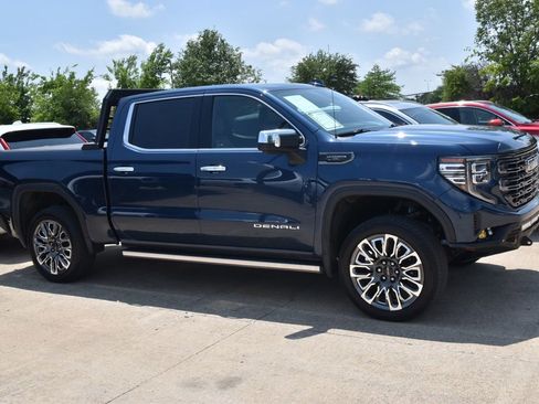 Used 2023 GMC Sierra 1500 Denali Ultimate AWD/4WD image 5
