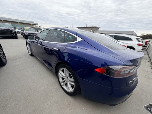 Used 2015 Tesla Model S 85D image 7