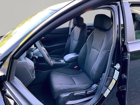 Used 2023 Honda Accord LX image 16