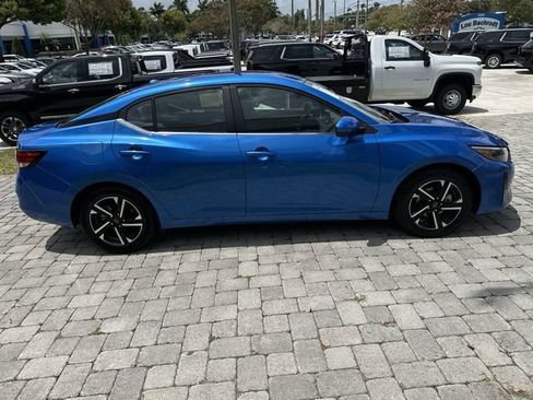 Used 2024 Nissan Sentra SV FWD image 14