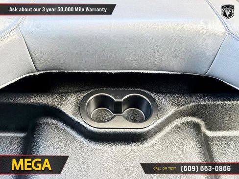 Used 2017 RAM 1500 4x4 Crew Cab image 19
