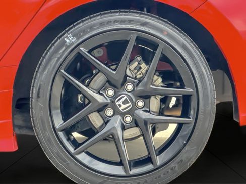 Used 2023 Honda Civic Sport image 25
