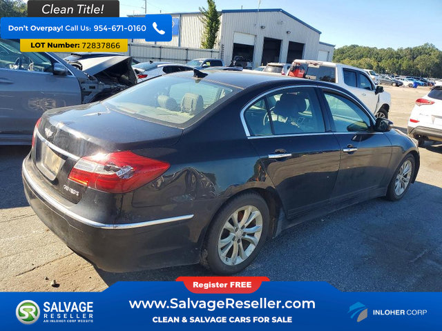 Used 2013 Hyundai Genesis 3.8 RWD image 4
