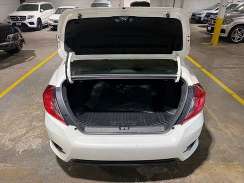 Used 2018 Honda Civic EX-L image 7