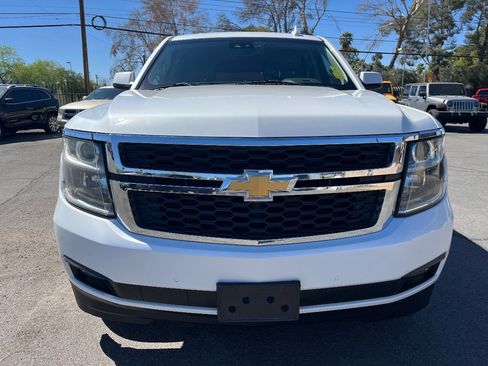 Used 2019 Chevrolet Suburban LT image 12