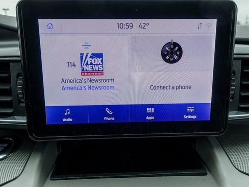 Used 2023 Ford Explorer XLT w/ Equipment Group 202A AWD/4WD image 33