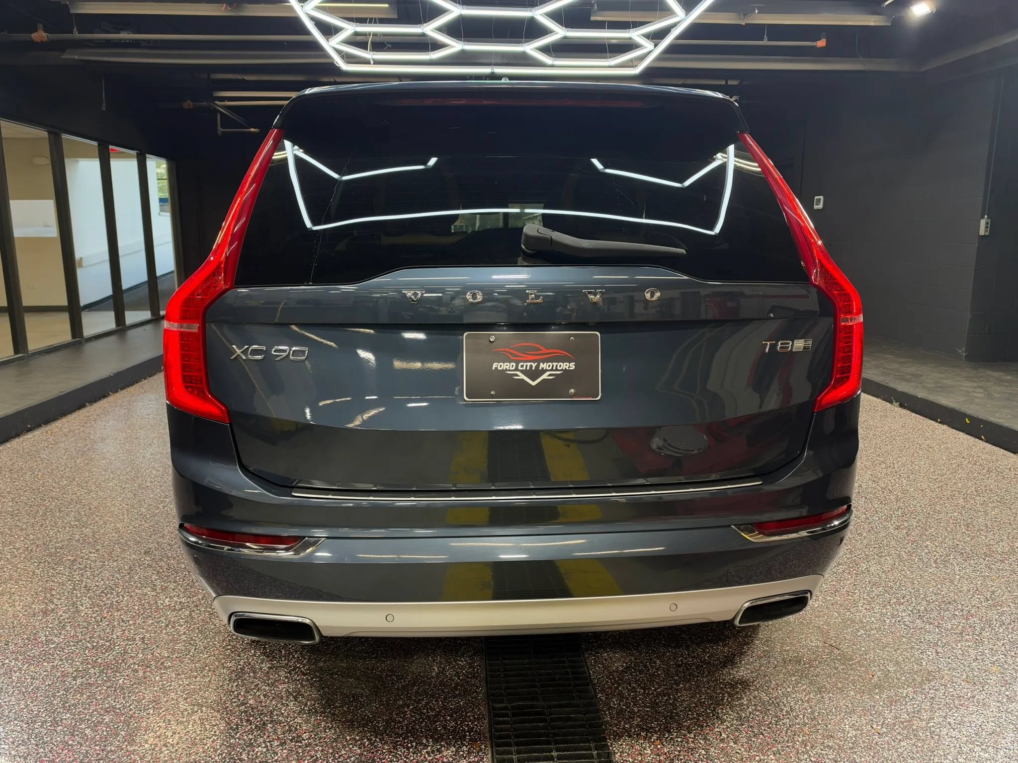 Used 2018 Volvo XC90 T8 Inscription w/ Convenience Package AWD/4WD image 6