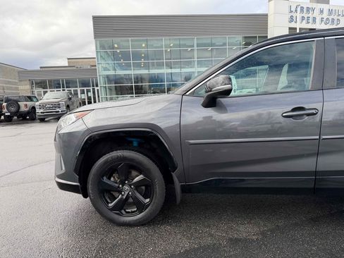 Used 2020 Toyota RAV4 XSE image 2