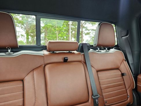 Used 2023 GMC Sierra 1500 Denali Ultimate AWD/4WD image 12