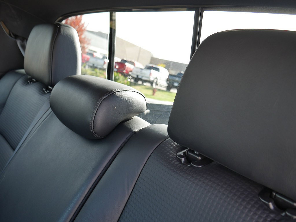 Used 2020 Toyota Tacoma TRD Off-Road w/ TRD Premium Off Road Package AWD/4WD image 17