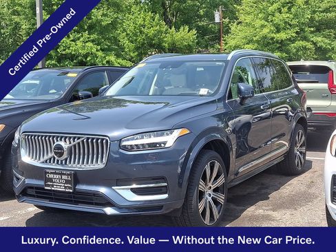 Used 2022 Volvo XC90 T8 Inscription AWD/4WD image 3