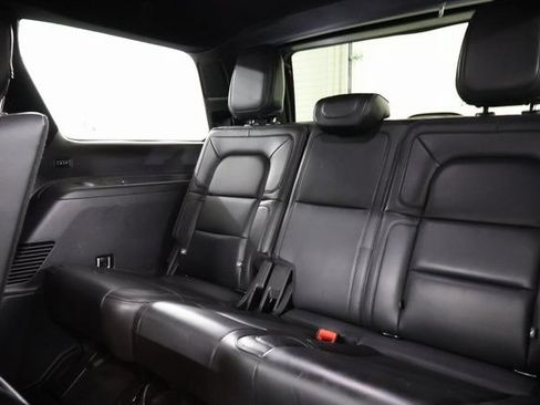 Used 2019 Lincoln Navigator Reserve w/ Cargo Package AWD/4WD image 13
