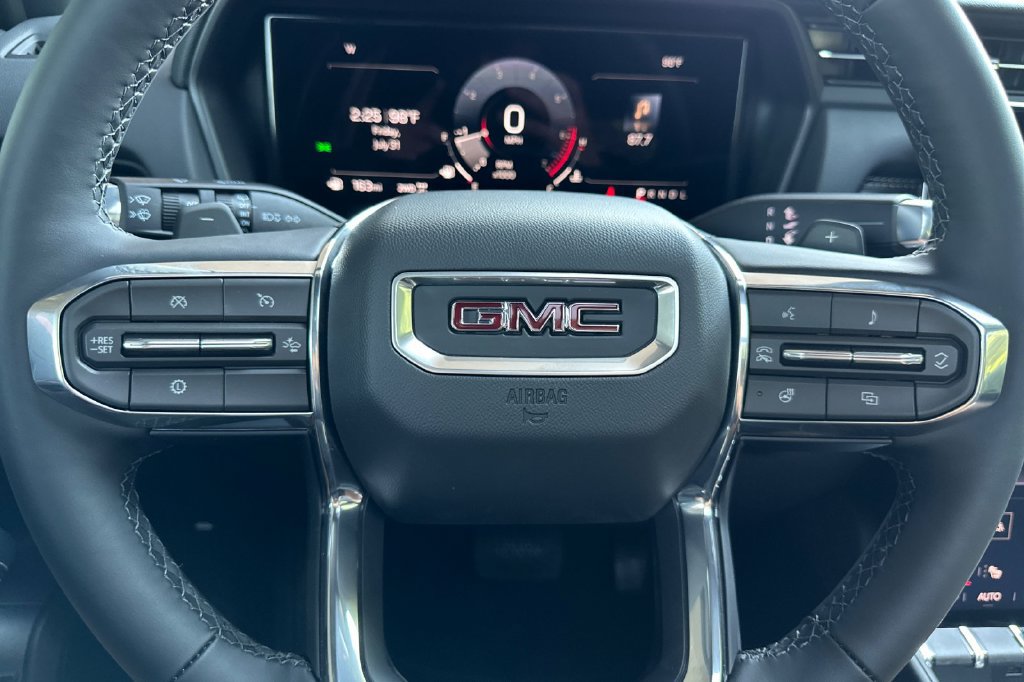 New 2026 GMC Terrain Elevation w/ Elevation Premium Package AWD/4WD image 27
