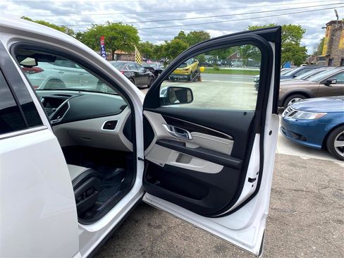 Used 2017 GMC Terrain Denali image 32