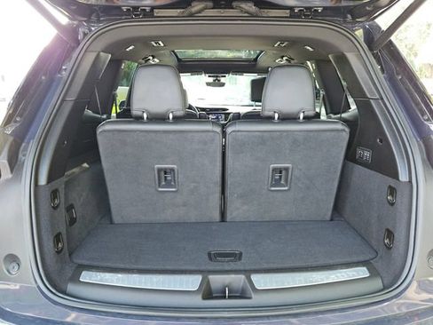 Used 2024 Cadillac XT6 Premium Luxury w/ Technology Package FWD image 13