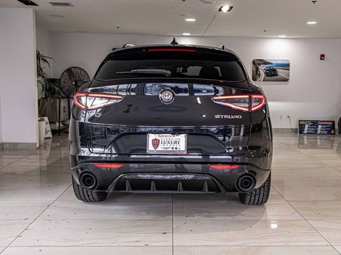 New 2025 Alfa Romeo Stelvio Sprint AWD/4WD image 13