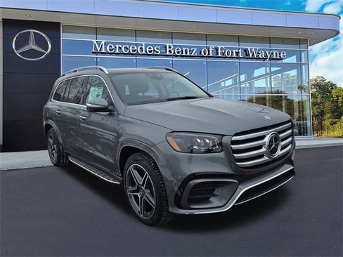 New 2026 Mercedes-Benz GLS 450 4MATIC image 1