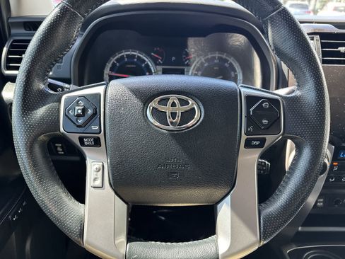 Used 2016 Toyota 4Runner Limited AWD/4WD image 12