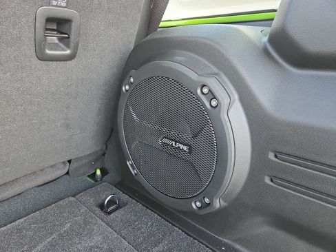 Used 2025 Jeep Wrangler Sport S image 36