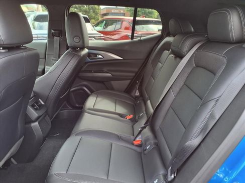 New 2026 Chevrolet Equinox EV LT image 8