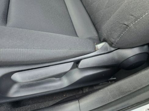 Used 2024 Toyota Corolla LE image 18