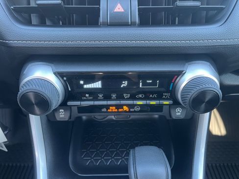 Certified 2025 Toyota RAV4 LE image 22
