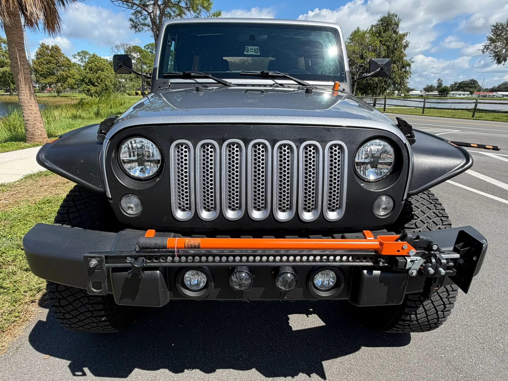 Used 2016 Jeep Wrangler Unlimited Sport w/ Connectivity Group AWD/4WD image 3
