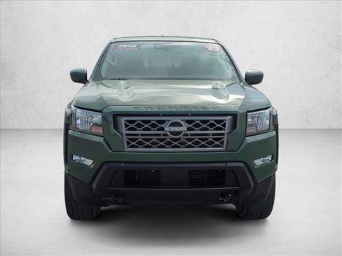 Used 2023 Nissan Frontier SV w/ SV Convenience Package AWD/4WD image 2