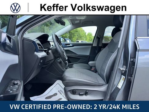Certified 2023 Volkswagen Taos SE FWD image 21