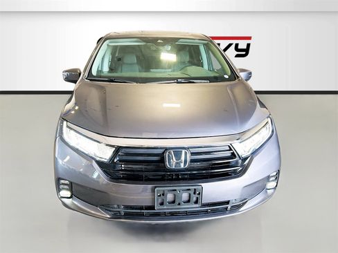 Used 2024 Honda Odyssey EX-L image 2
