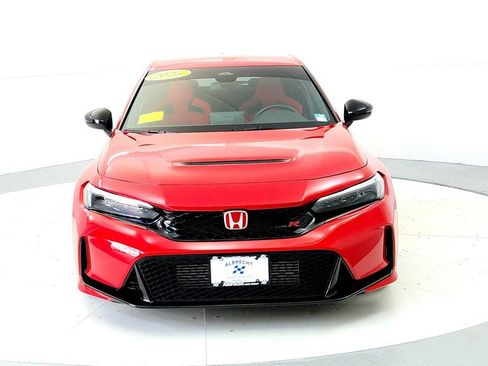 Used 2025 Honda Civic Type R image 8
