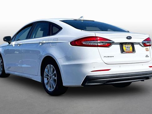 Used 2020 Ford Fusion SE FWD image 11