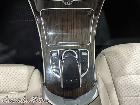 Used 2016 Mercedes-Benz C 300 4MATIC Sedan image 37