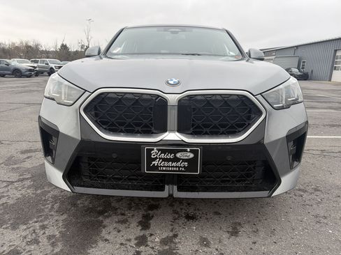 Used 2025 BMW X2 xDrive28i image 9